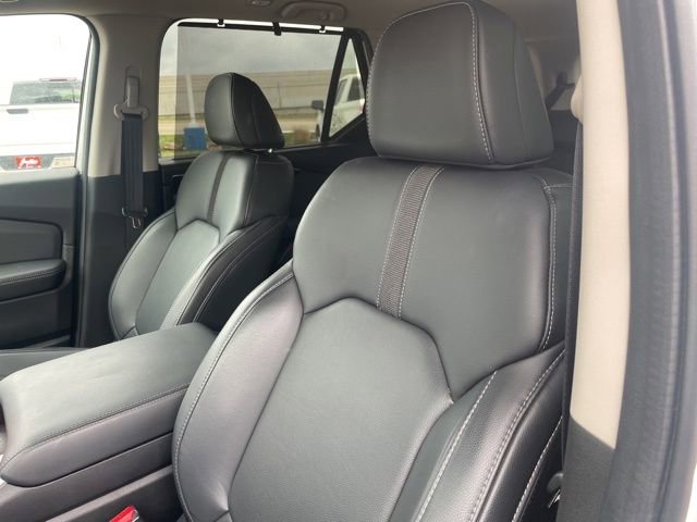 Used 2025 Honda Pilot Touring image 12