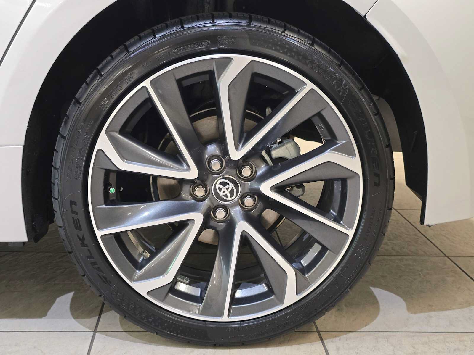Used 2020 Toyota Corolla SE FWD image 8