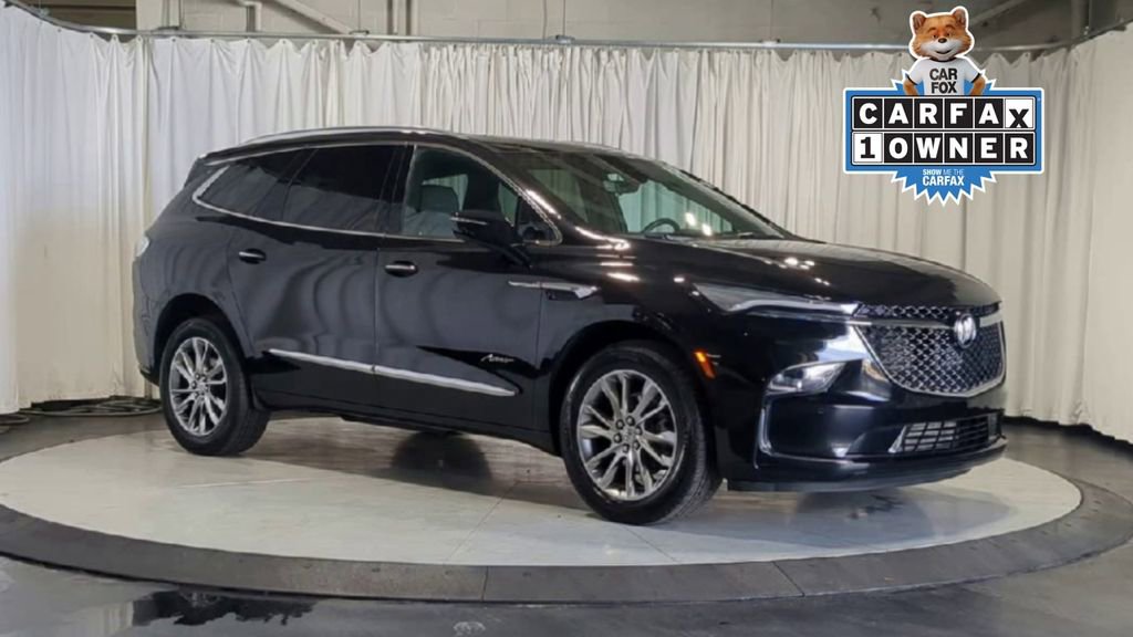 Used 2024 Buick Enclave Avenir w/ Avenir Technology Package AWD/4WD image 2