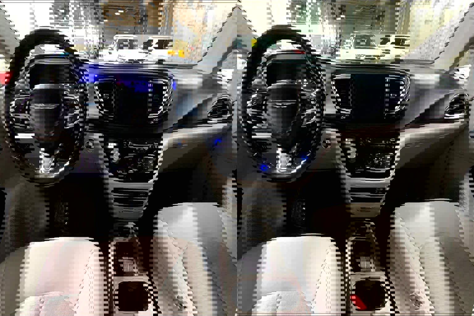 Used 2019 Chrysler Pacifica Touring Plus w/ Cold Weather Group image 15