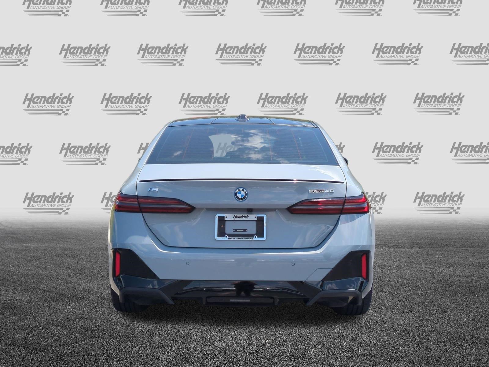 Certified 2024 BMW i5 eDrive40i w/ Executive Package RWD image 9