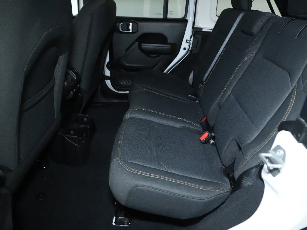 Used 2025 Jeep Wrangler Sport S image 14