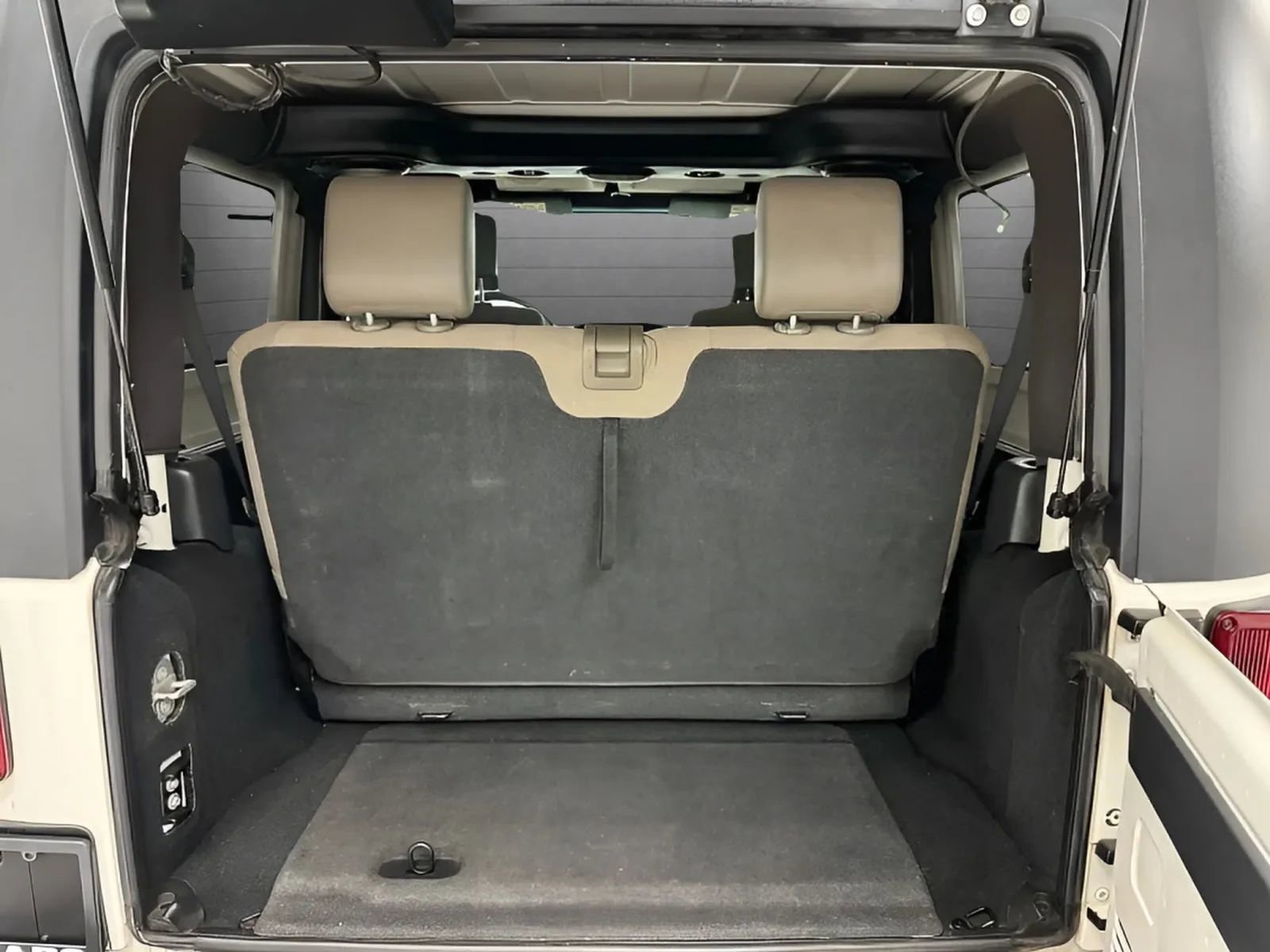 Used 2008 Jeep Wrangler X AWD/4WD image 12