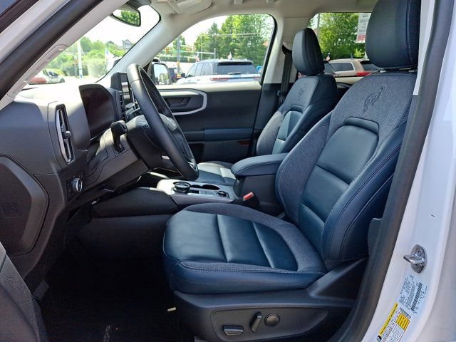 Used 2024 Ford Bronco Sport Outer Banks w/ Tech Package AWD/4WD image 17