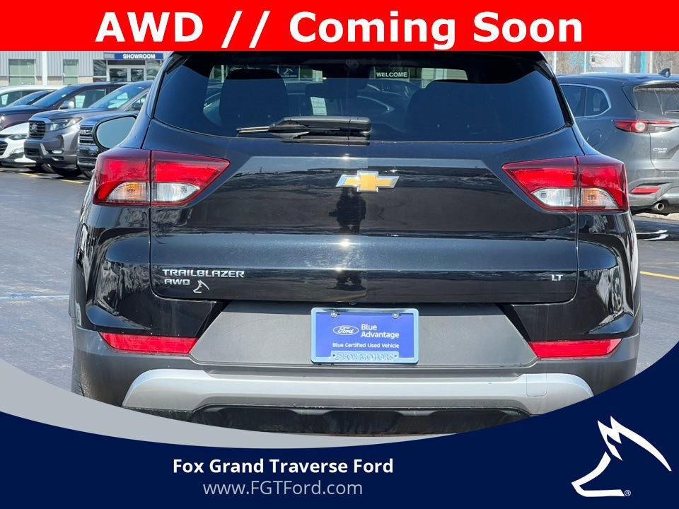 Used 2025 Chevrolet TrailBlazer LT AWD/4WD image 33