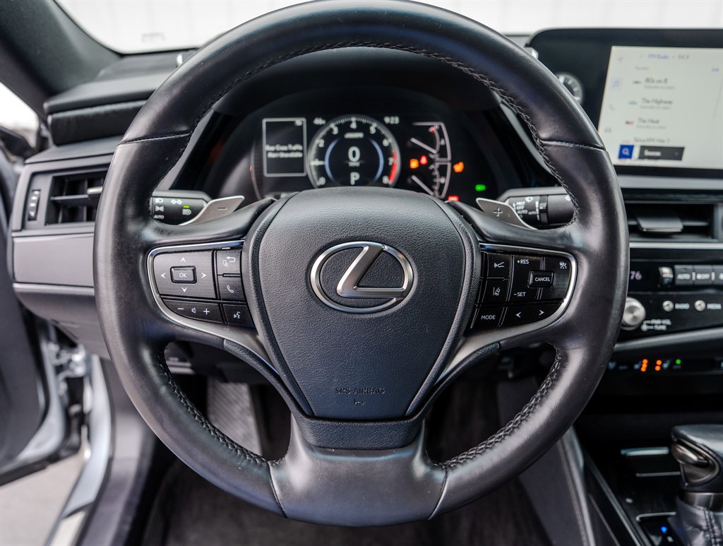 Used 2023 Lexus ES 350 Luxury w/ Premium Package image 15