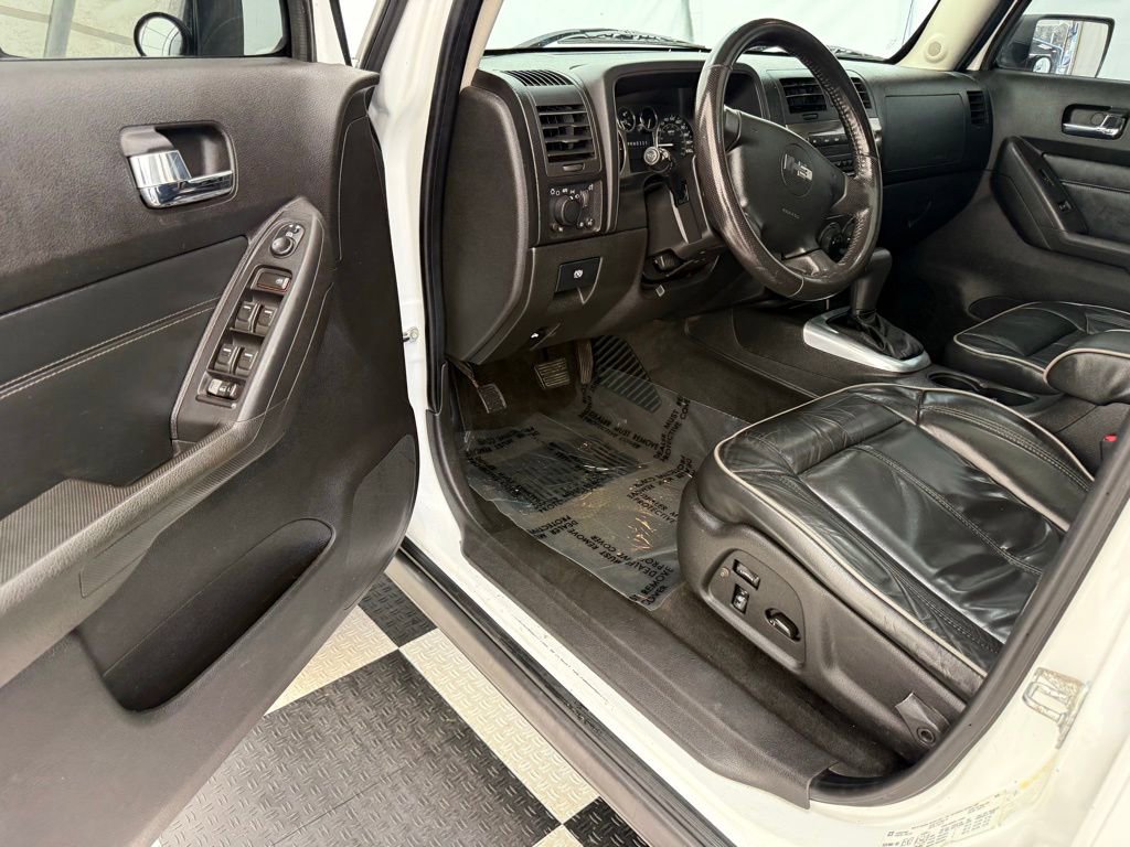 Used 2009 HUMMER H3T image 29
