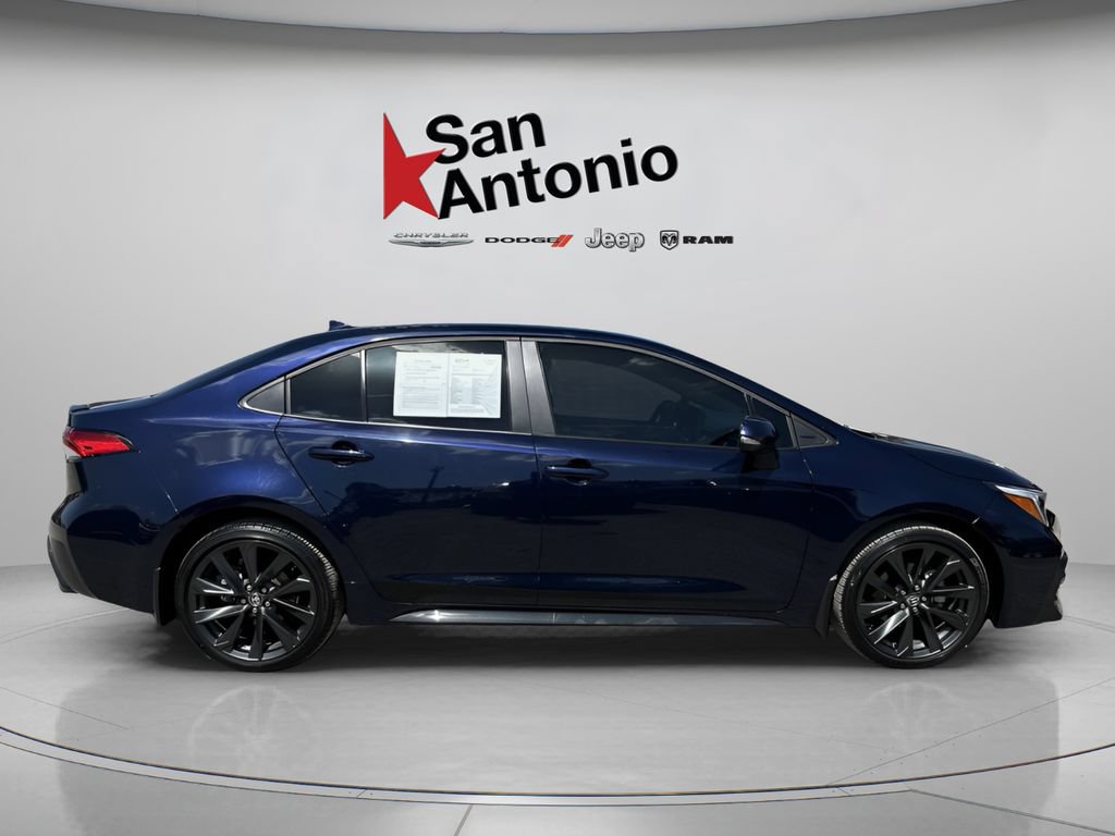 Used 2026 Toyota Corolla SE FWD image 17