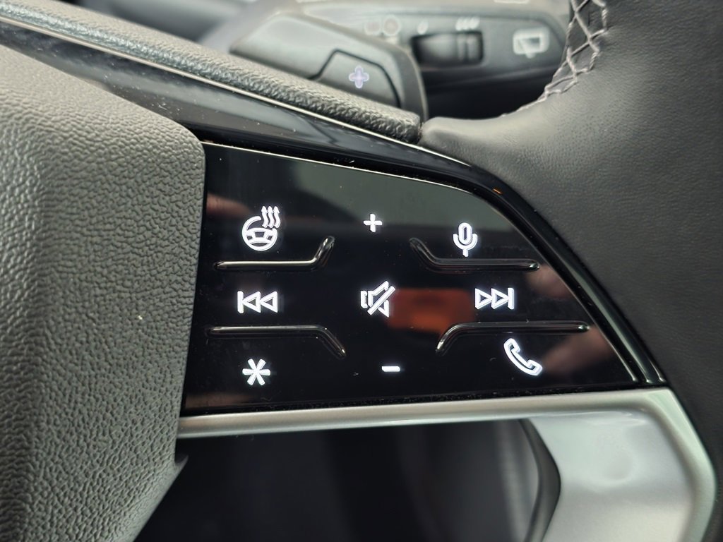 Certified 2025 Audi Q5 Premium w/ Convenience Package image 30