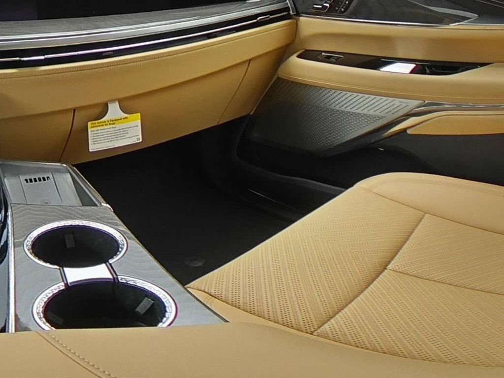 New 2025 Cadillac Escalade IQ Sport 2 w/ LPO, ONYX Package AWD/4WD image 14