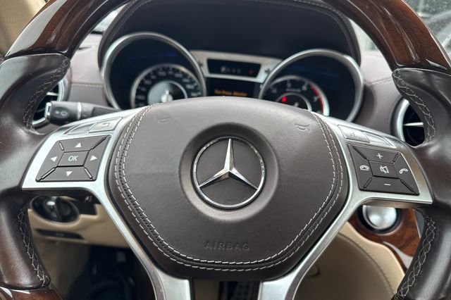 Used 2015 Mercedes-Benz SL 63 AMG image 35