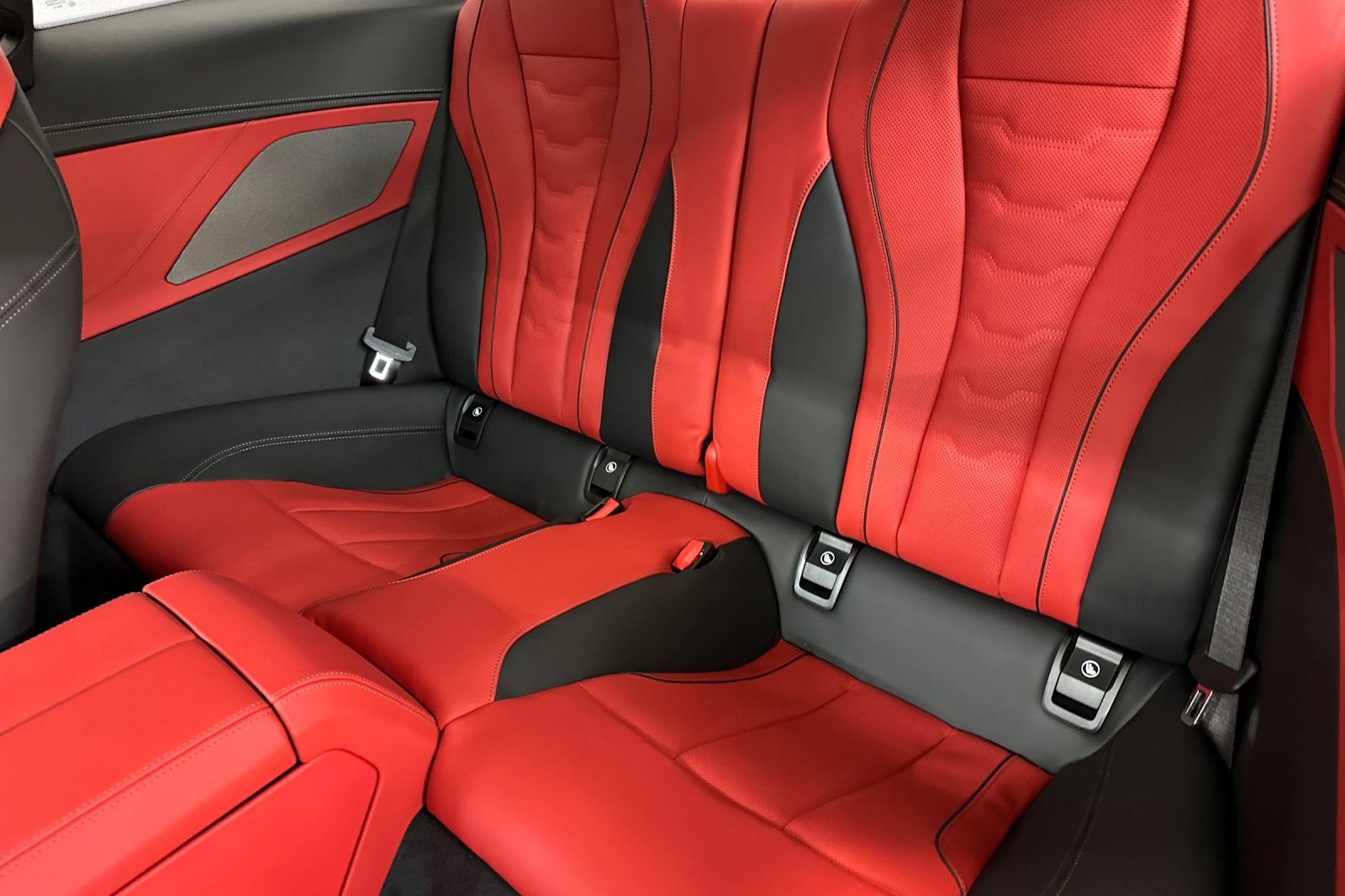 New 2026 BMW 840i Coupe w/ M Sport Professional Package RWD image 19