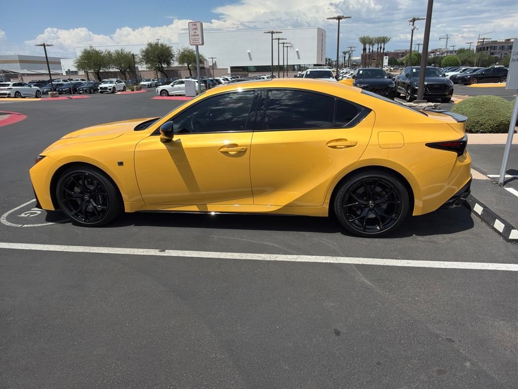 Used 2025 Lexus IS 500 RWD image 7