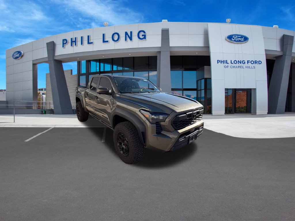 Used 2024 Toyota Tacoma TRD Off-Road w/ TRD Off Road Premium Package AWD/4WD image 8