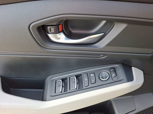 Used 2025 Honda Accord LX image 13