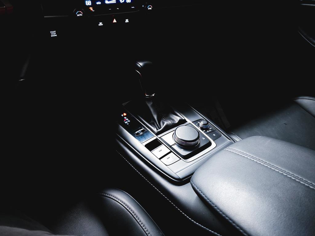 Used 2021 MAZDA CX-30 FWD 2.5 S w/ Select Package image 32