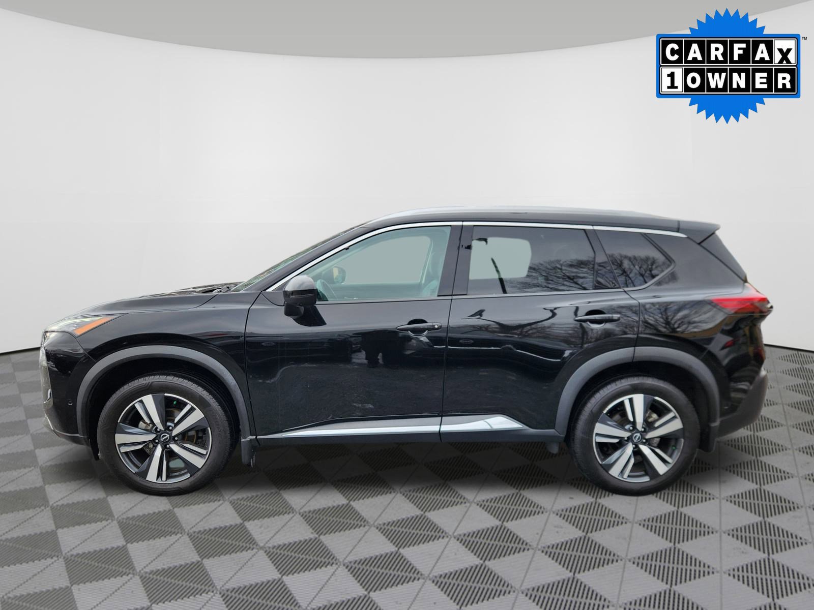 Certified 2023 Nissan Rogue SL w/ SL Premium Package image 5