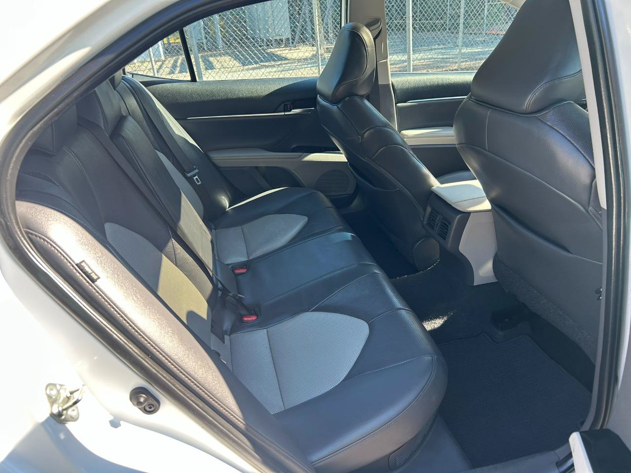 Used 2020 Toyota Camry XLE w/ Driver Assist Package FWD image 15