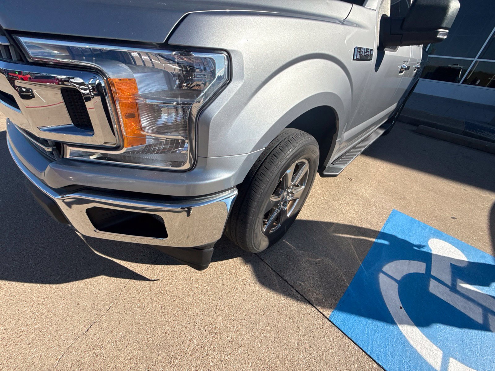 Used 2020 Ford F150 XLT w/ Equipment Group 302A Luxury RWD image 2