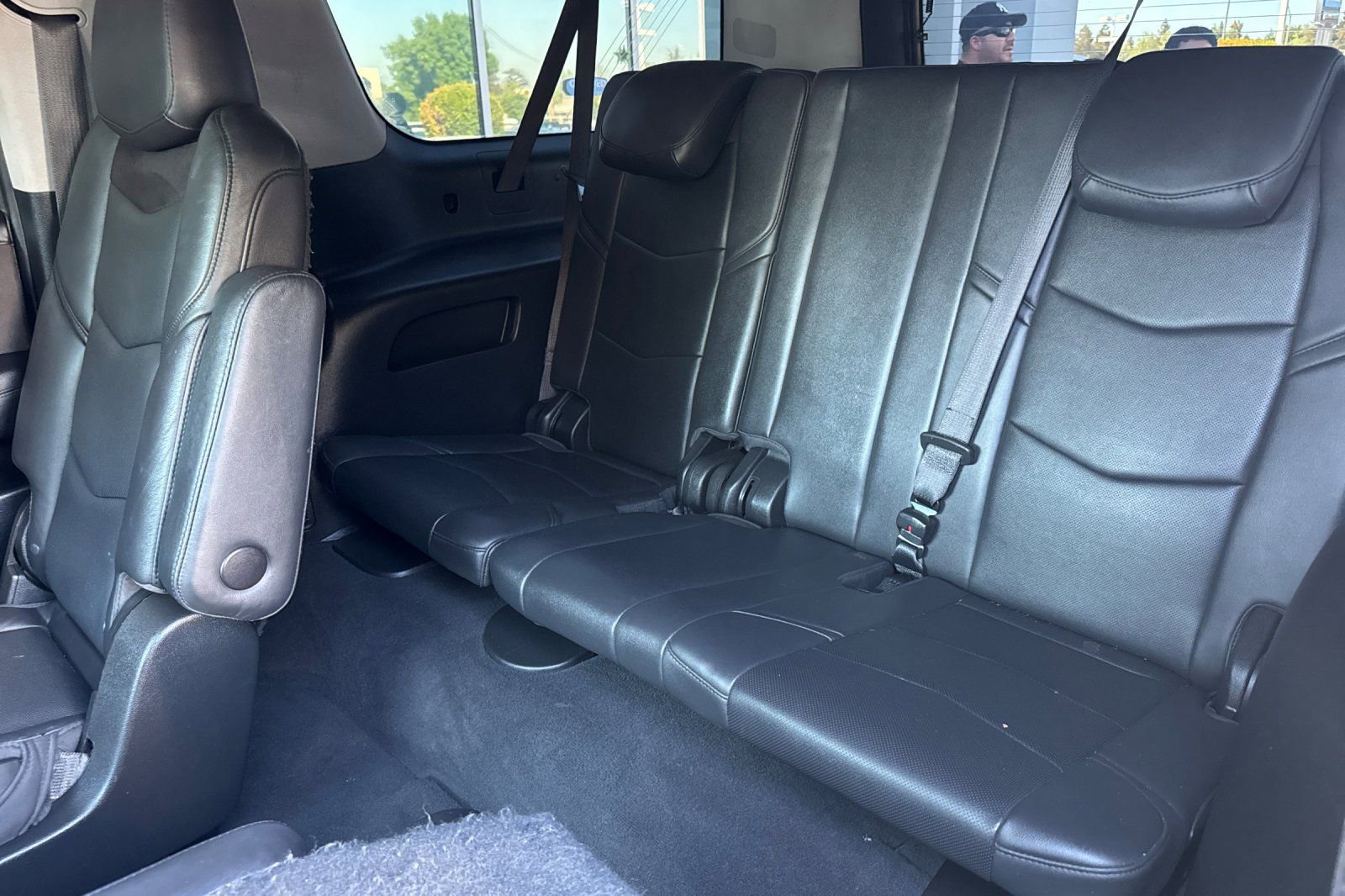 Used 2018 Cadillac Escalade ESV Premium Luxury image 19