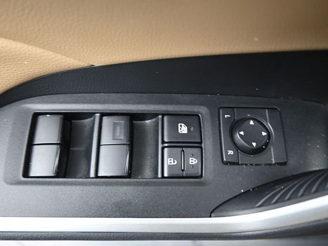 Used 2025 Toyota RAV4 LE image 10