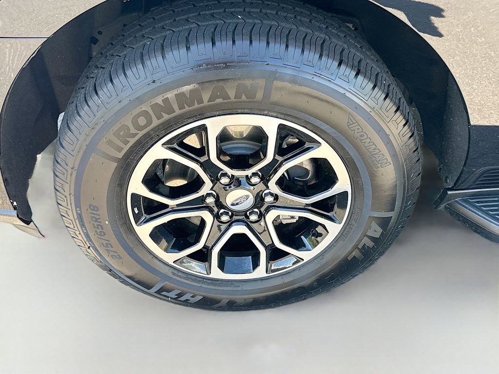 Used 2024 Ford Expedition XLT image 31