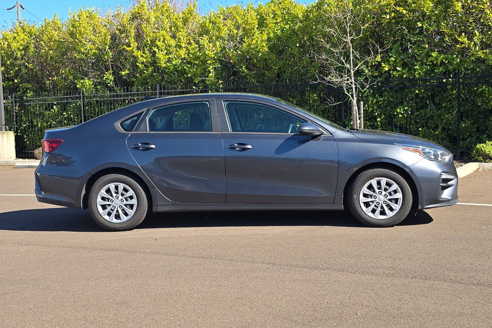 Used 2021 Kia Forte Sedan image 3