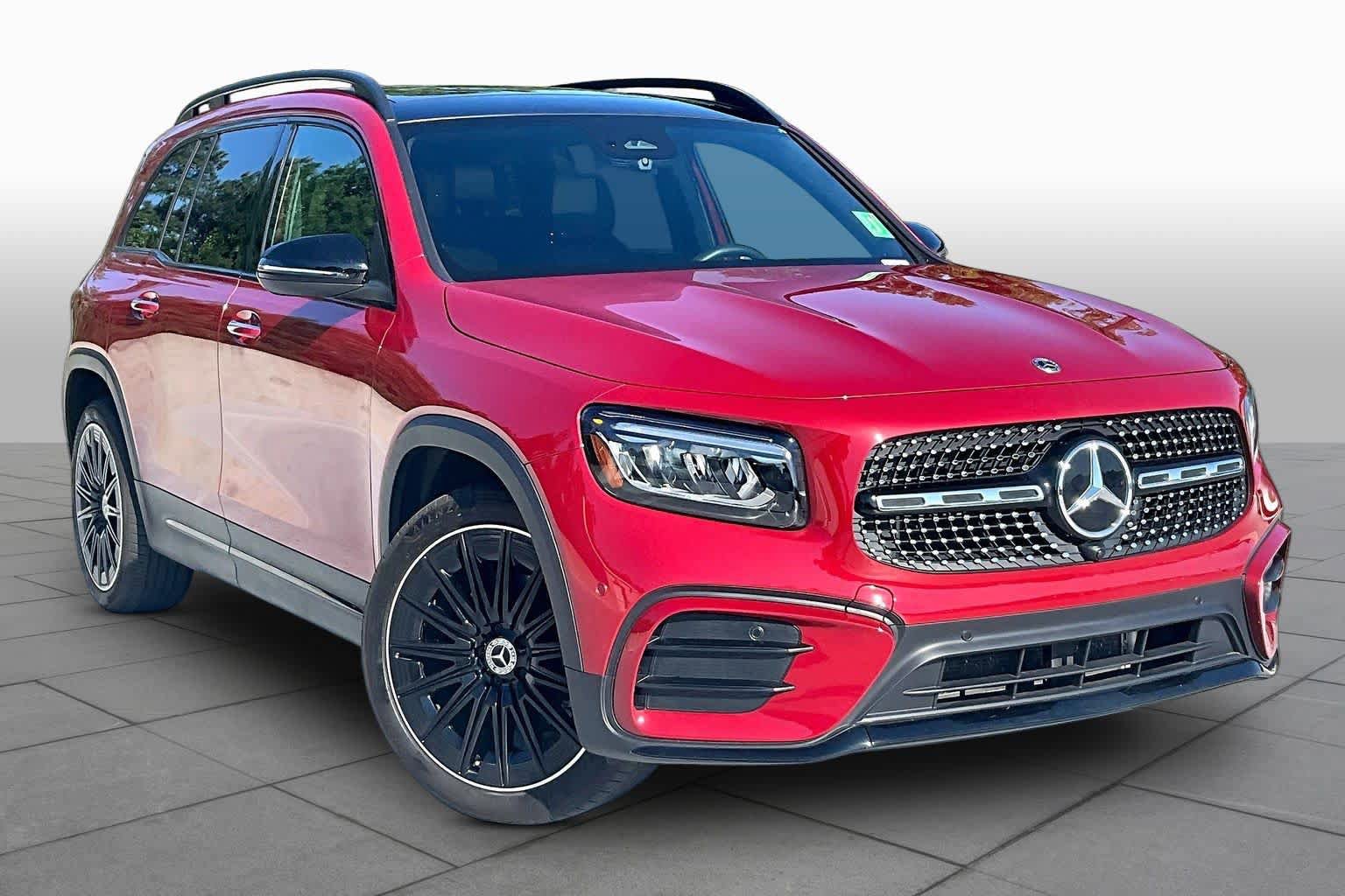 Used 2025 Mercedes-Benz GLB 250 image 3