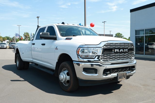 Used 2019 RAM 3500 Tradesman image 3