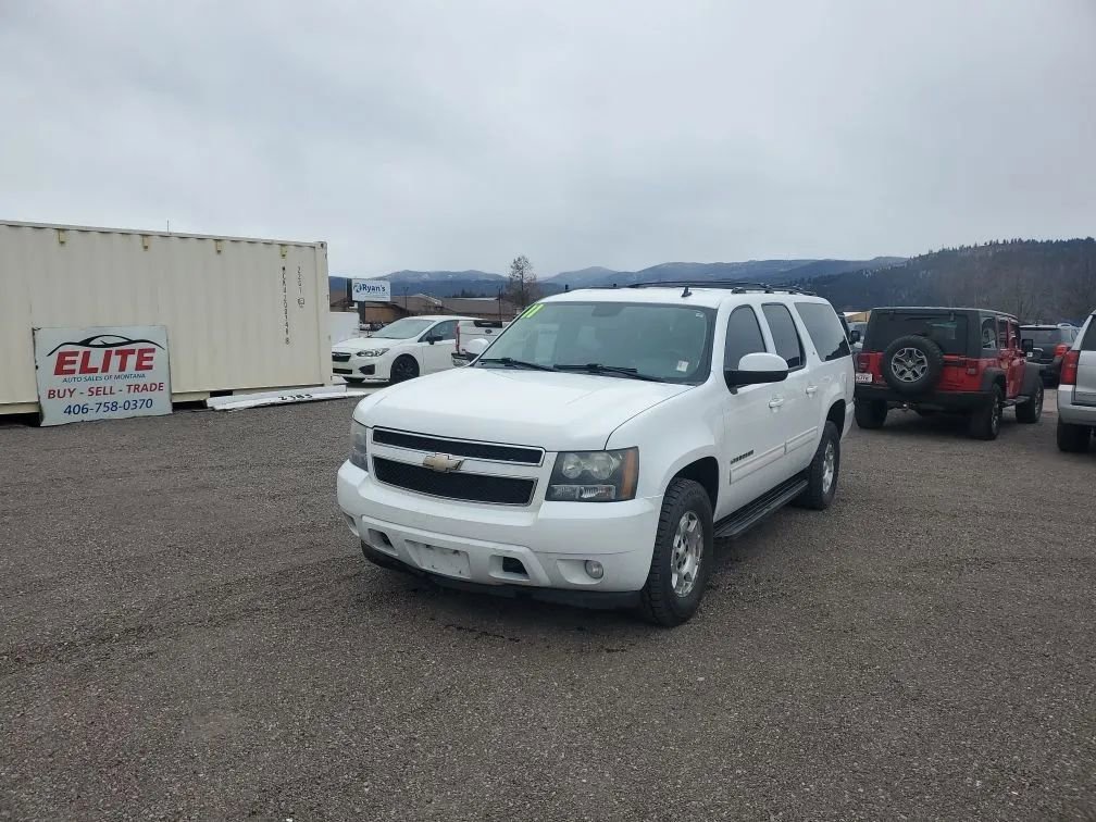 Used 2011 Chevrolet Suburban LT image 1
