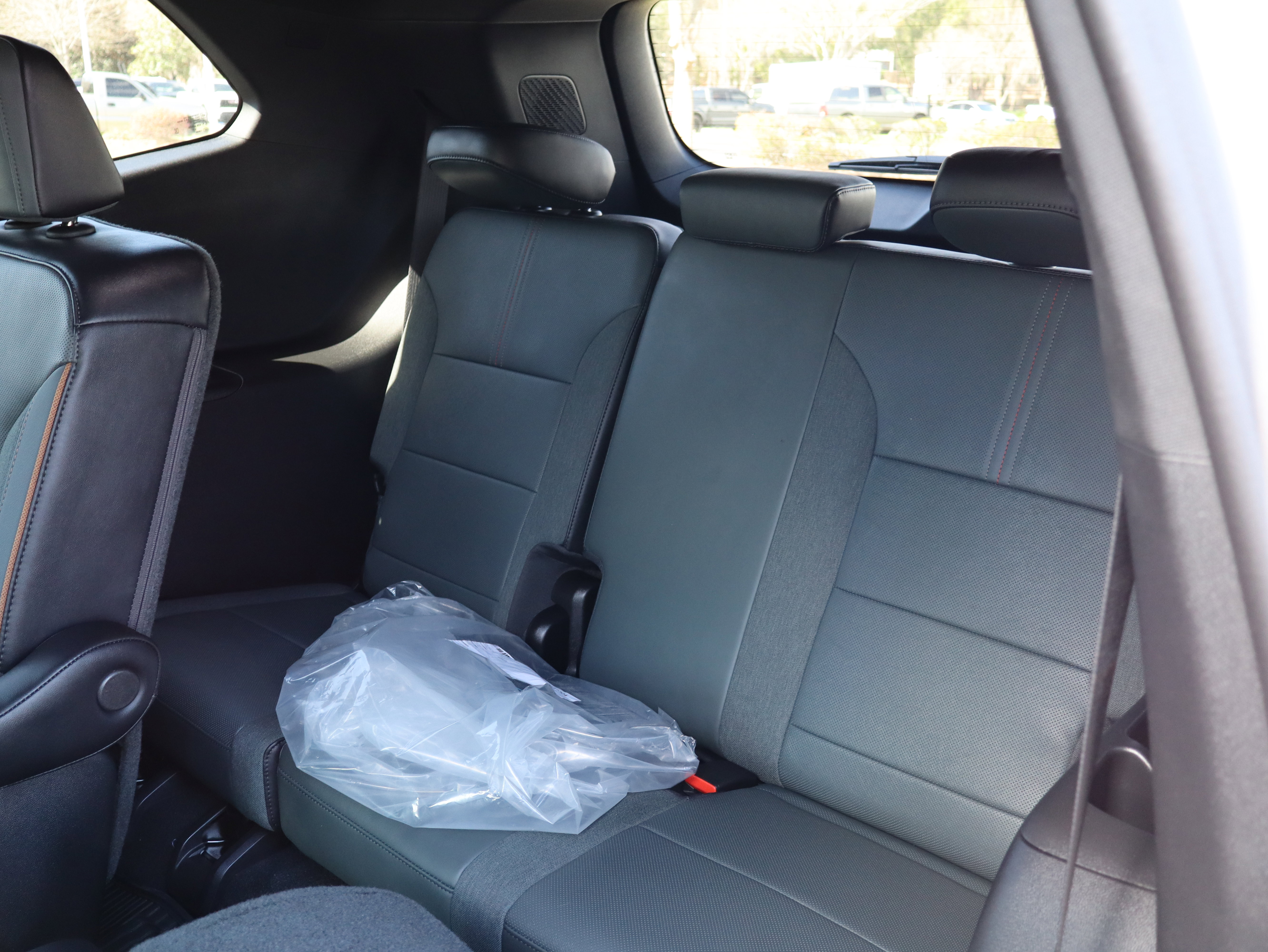 New 2026 GMC Acadia AT4 w/ Super Cruise Package image 39