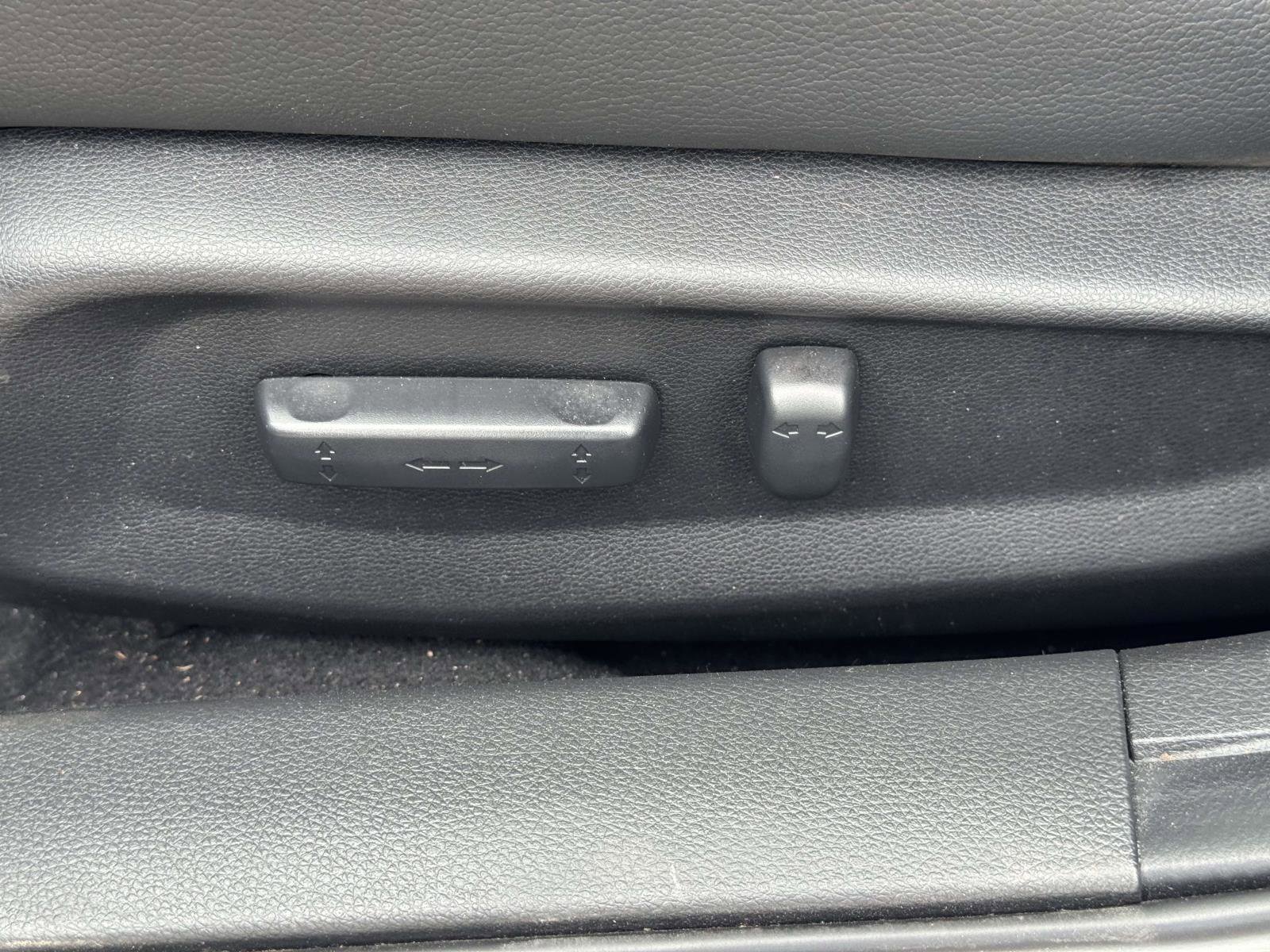 Used 2019 Honda Civic EX-L image 17