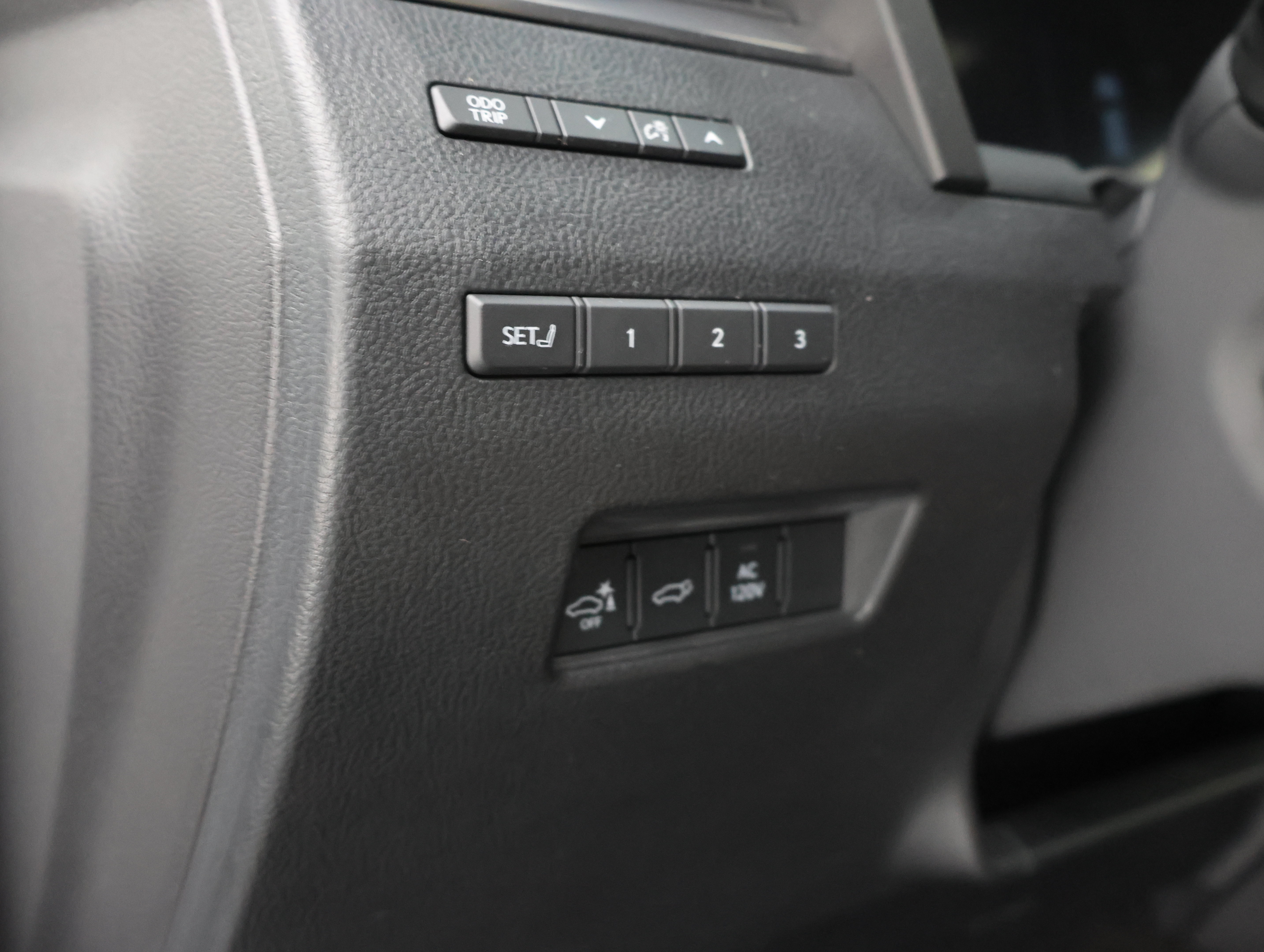 Used 2024 Lexus GX 550 AWD/4WD image 46