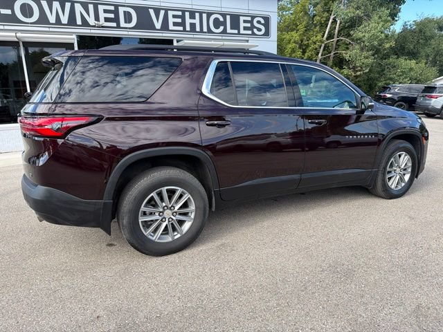 Used 2023 Chevrolet Traverse LT FWD image 3