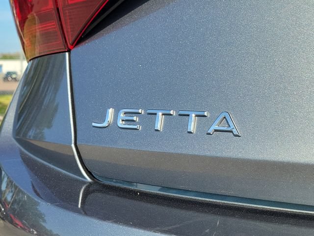 Used 2024 Volkswagen Jetta SE FWD image 7