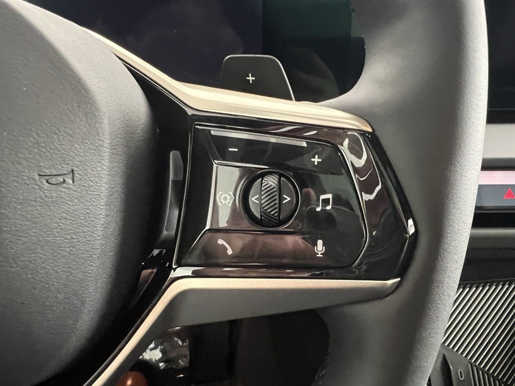 Used 2025 BMW X3 xDrive30i image 15