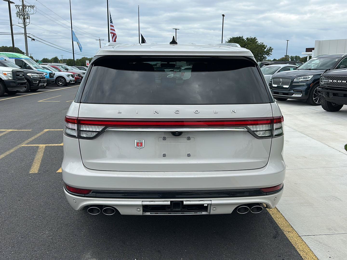 Used 2023 Lincoln Aviator Grand Touring w/ Equipment Group 301A AWD/4WD image 6