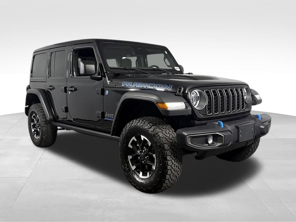 Used 2025 Jeep Wrangler Unlimited Rubicon 4xe w/ Convenience Group AWD/4WD image 4