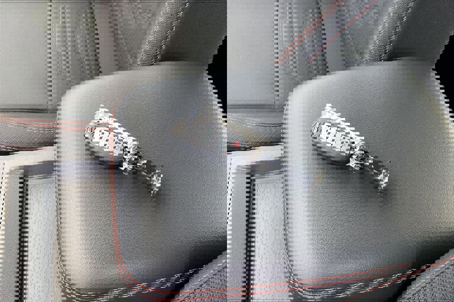 Used 2025 Nissan Frontier Pro-X RWD image 14