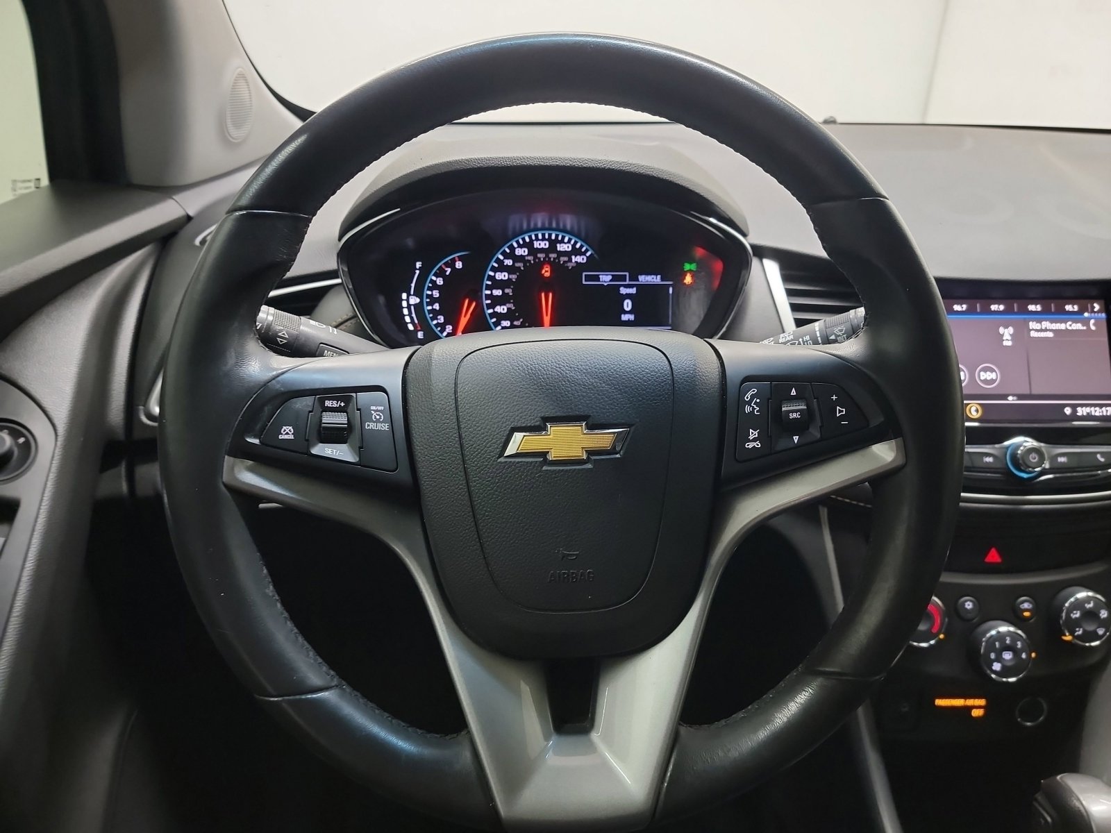 Used 2020 Chevrolet Trax LT w/ Driver Confidence Package image 17