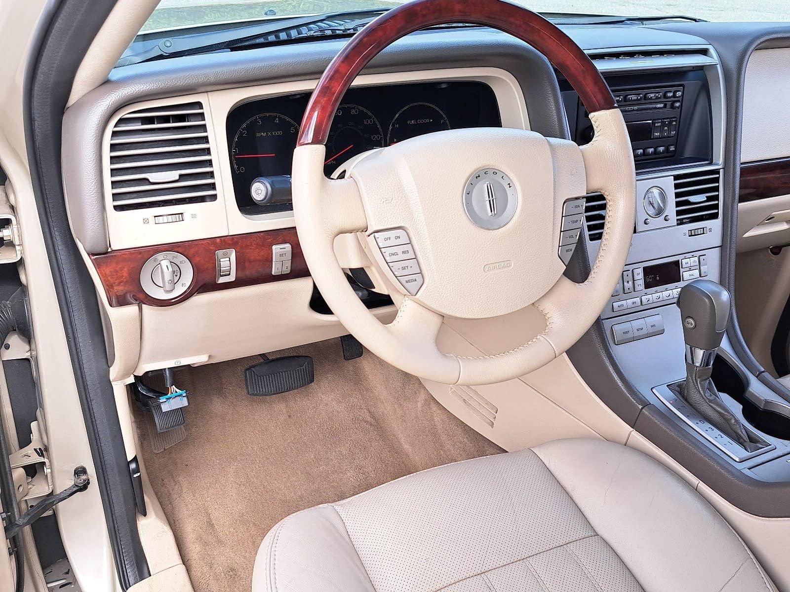 Used 2004 Lincoln Aviator 2WD image 18