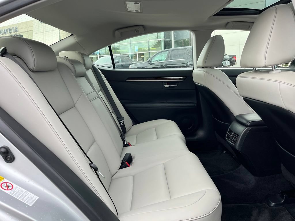 Used 2013 Lexus ES 350 w/ Premium Pkg FWD image 8