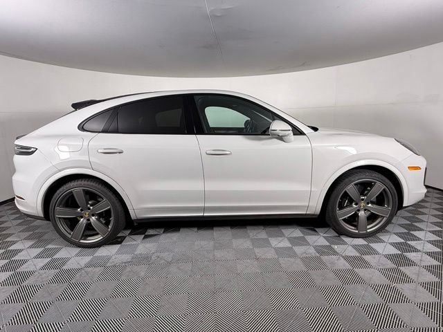 Used 2023 Porsche Cayenne Turbo AWD/4WD image 8