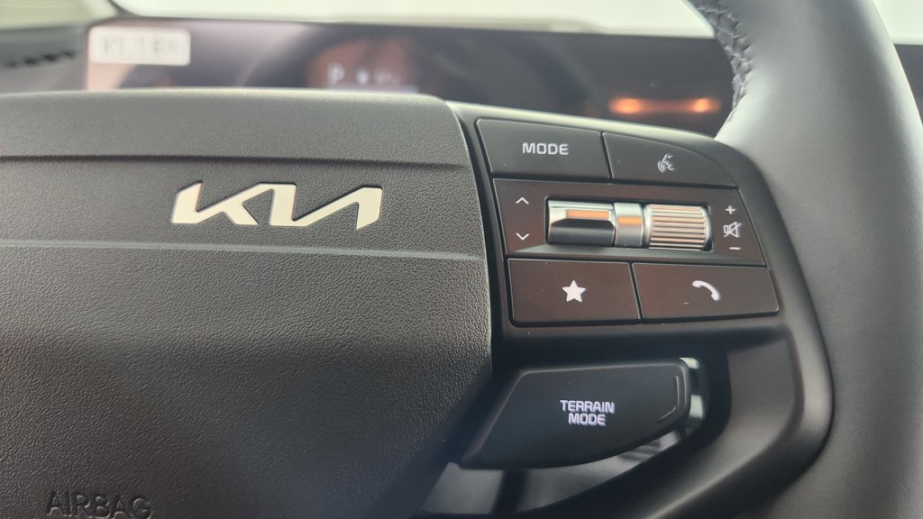 New 2026 Kia Sportage EX AWD/4WD image 24