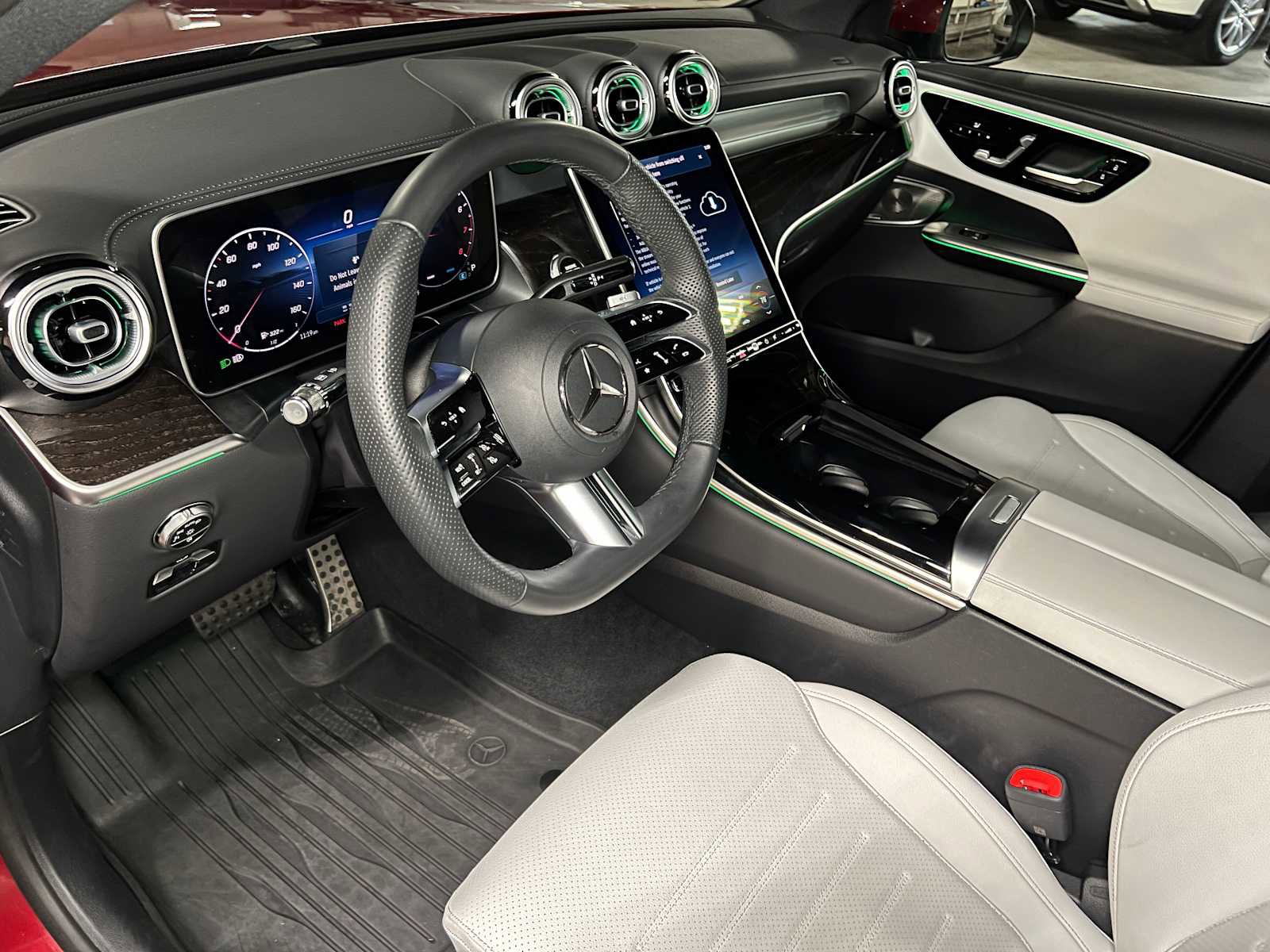 Certified 2025 Mercedes-Benz GLC 300 4MATIC image 23