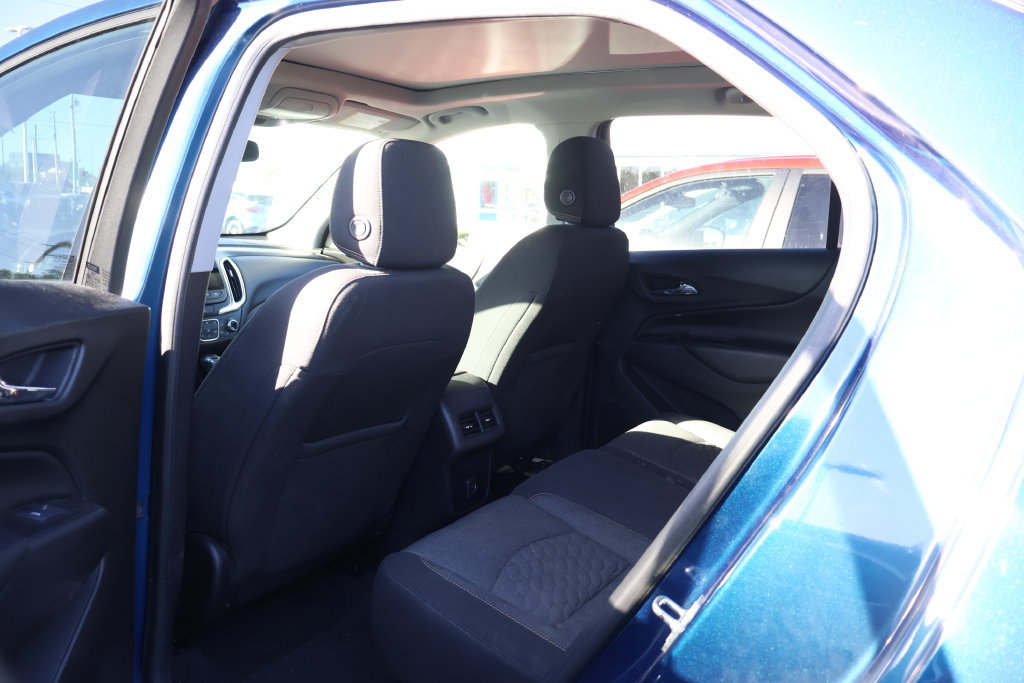 Used 2019 Chevrolet Equinox LT w/ Sun & Navigation Package FWD image 32