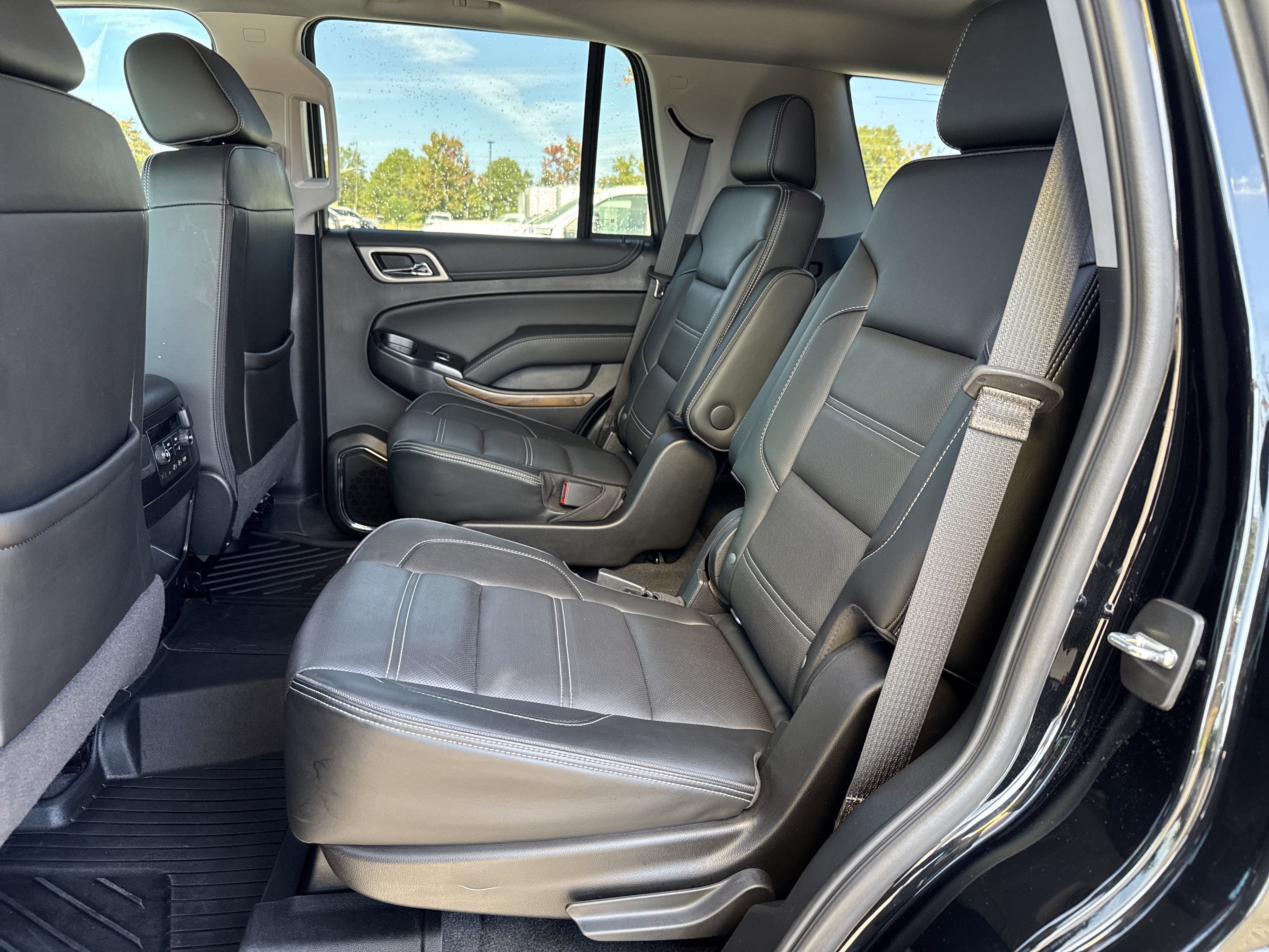 Used 2020 GMC Yukon Denali w/ Open Road Package image 33