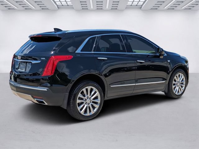 Used 2018 Cadillac XT5 Platinum AWD/4WD image 3