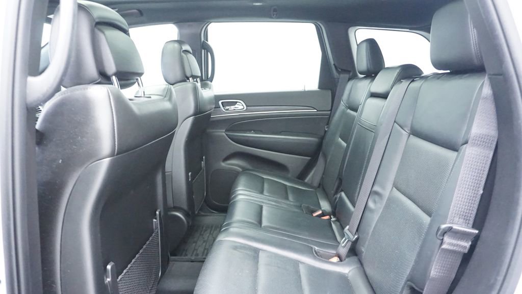Certified 2019 Jeep Grand Cherokee Limited w/ Luxury Group II image 29