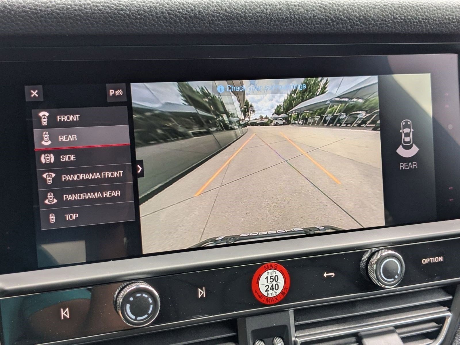 Certified 2025 Porsche Macan image 19